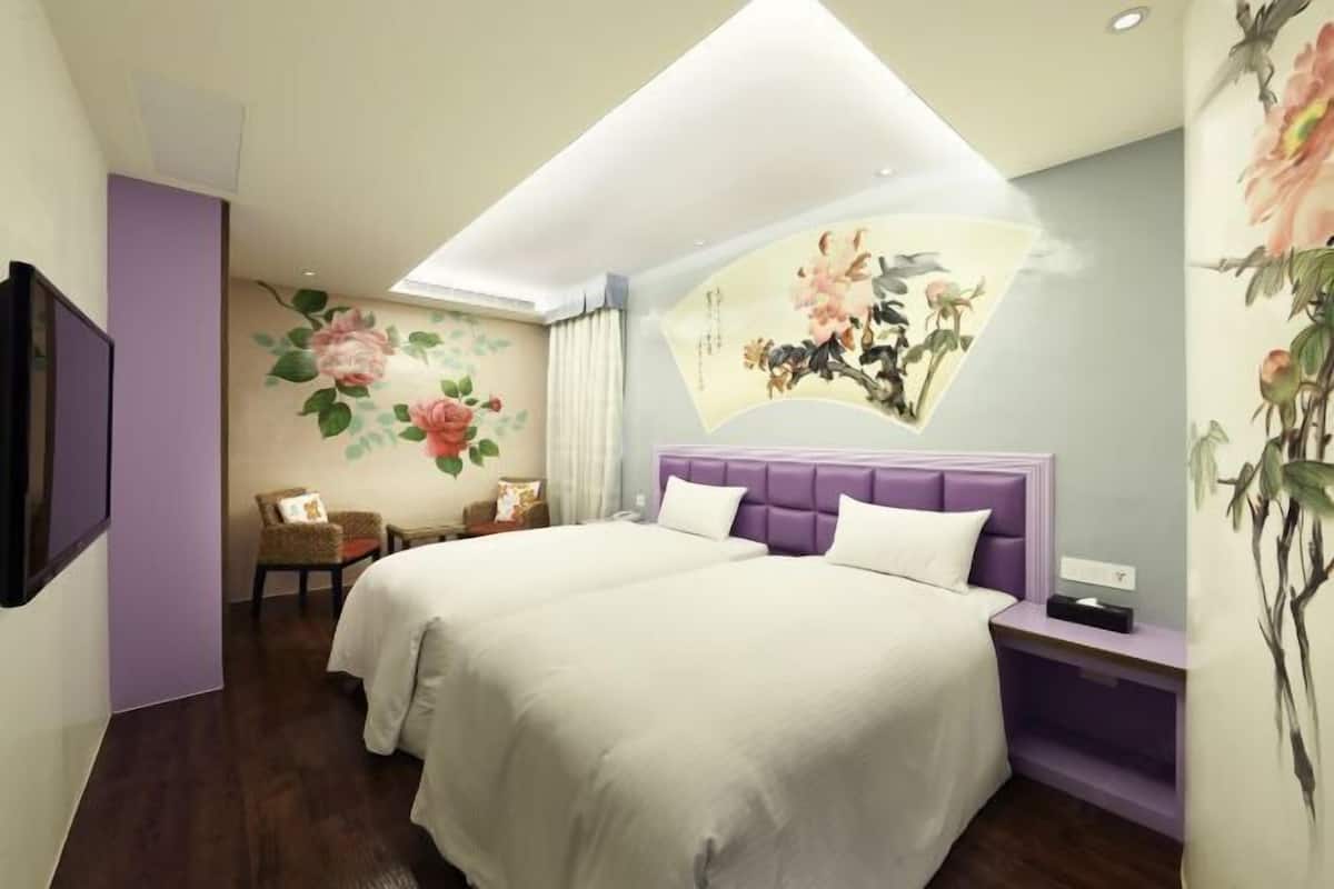 Soundproofing, iron/ironing board, rollaway beds, free WiFi