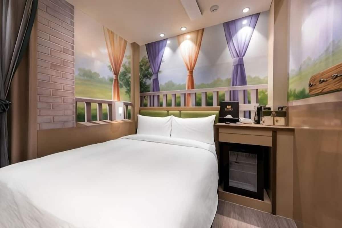 Soundproofing, iron/ironing board, rollaway beds, free WiFi