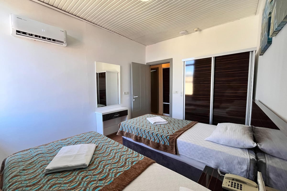 family room loft (3 single beds or 1 double bed and 1 single bed) | 1 bedroom, minibar, soundproofing, free wifi