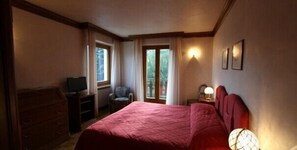 Double or Twin Room | Desk, cribs/infant beds, free WiFi, bed sheets - Hotel Panoramique (Torgnon)