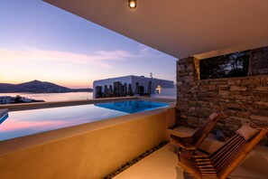 Family Suite with Private Pool & Sea View | In-room safe, soundproofing, iron/ironing board, free WiFi