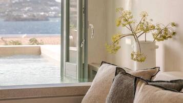 Premium Suite with Plunge Pool & Sea View | In-room safe, soundproofing, iron/ironing board, free WiFi