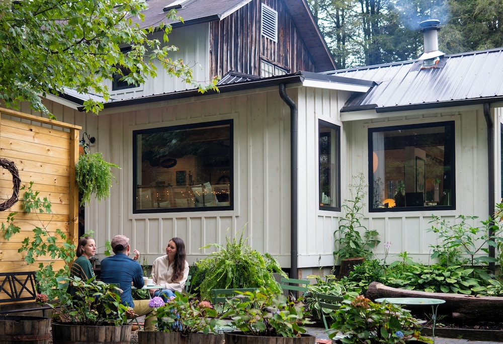 Outpost Inn Highlands by null