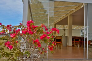 Interior entrance - Pousada Matsubara (Campos do Jordão)