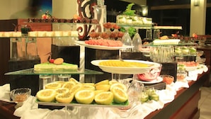 Alimentos y bebidas