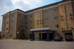 Front of property - Eastgate Hotel Lekki (Lekki)