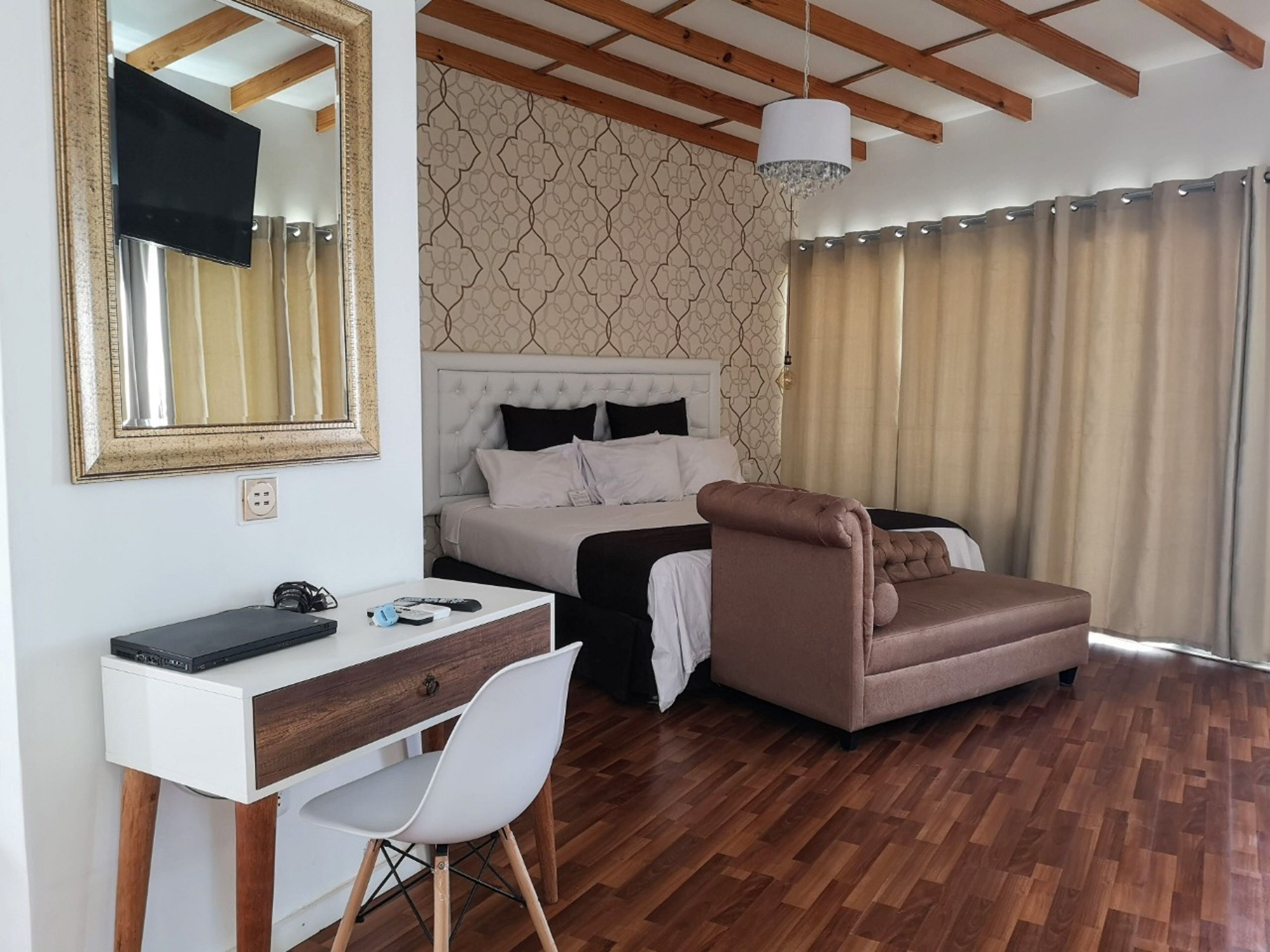 royal suite, 1 king bed, private pool, sea view | 1 bedroom, premium bedding, minibar, in-room safe