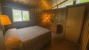 Een strijkplank/strijkijzer