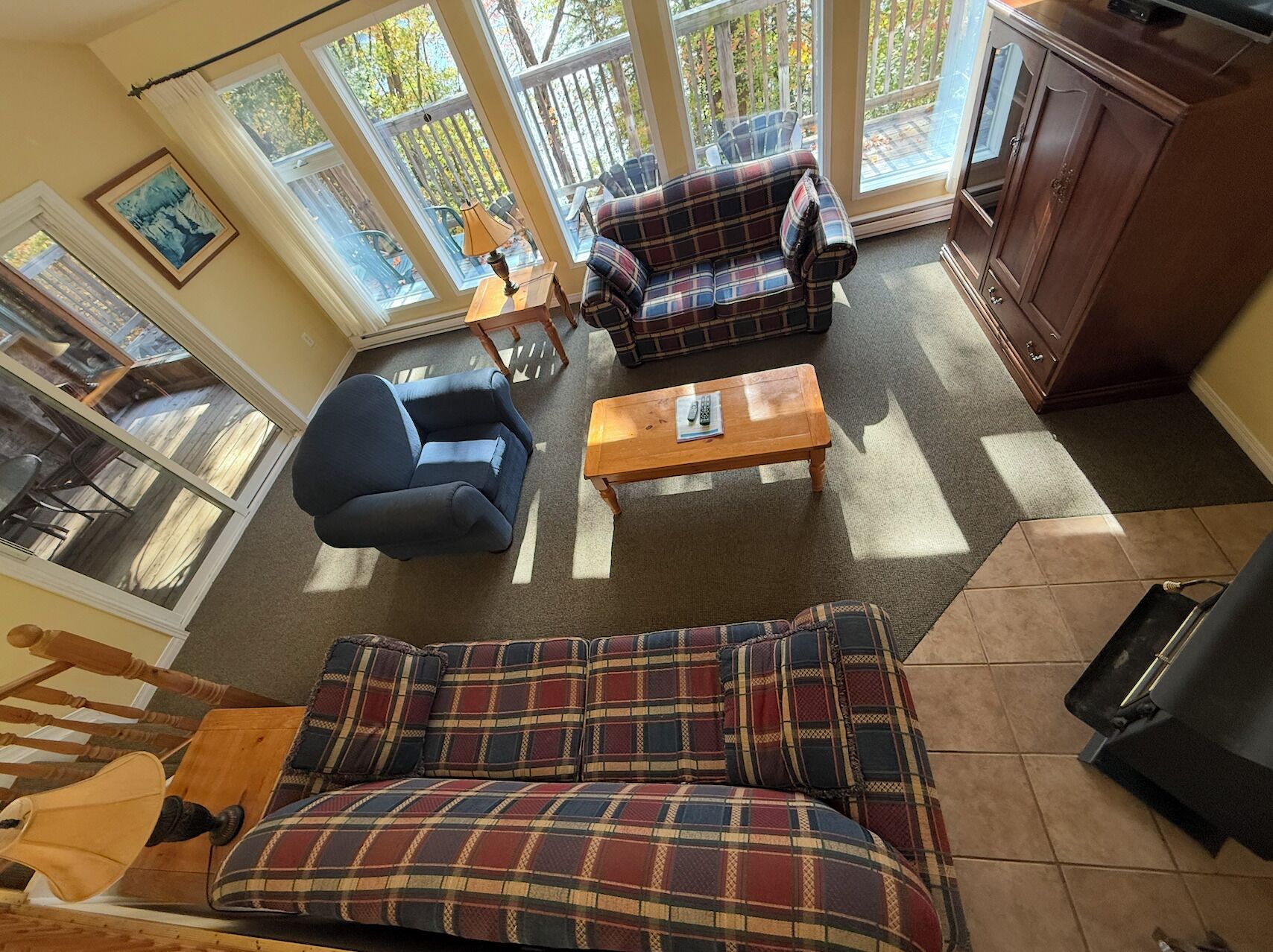 Premium Cottage, 3 Bedrooms, Kitchen, Lake View | Living area | TV, fireplace, DVD player