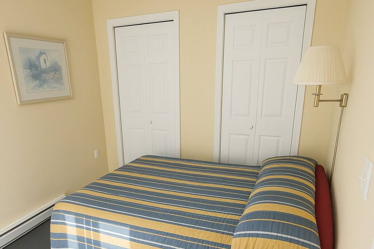 Premium Cottage, 3 Bedrooms, Kitchen, Lake View | Iron/ironing board