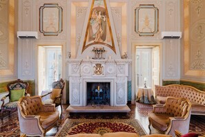 Flat-screen TV - Palazzo De Castro (Squinzano)