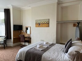 Habitación doble, 1 cama de matrimonio grande | Decoración individual y mobiliario individual