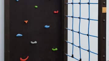 Área de juegos infantiles al aire libre