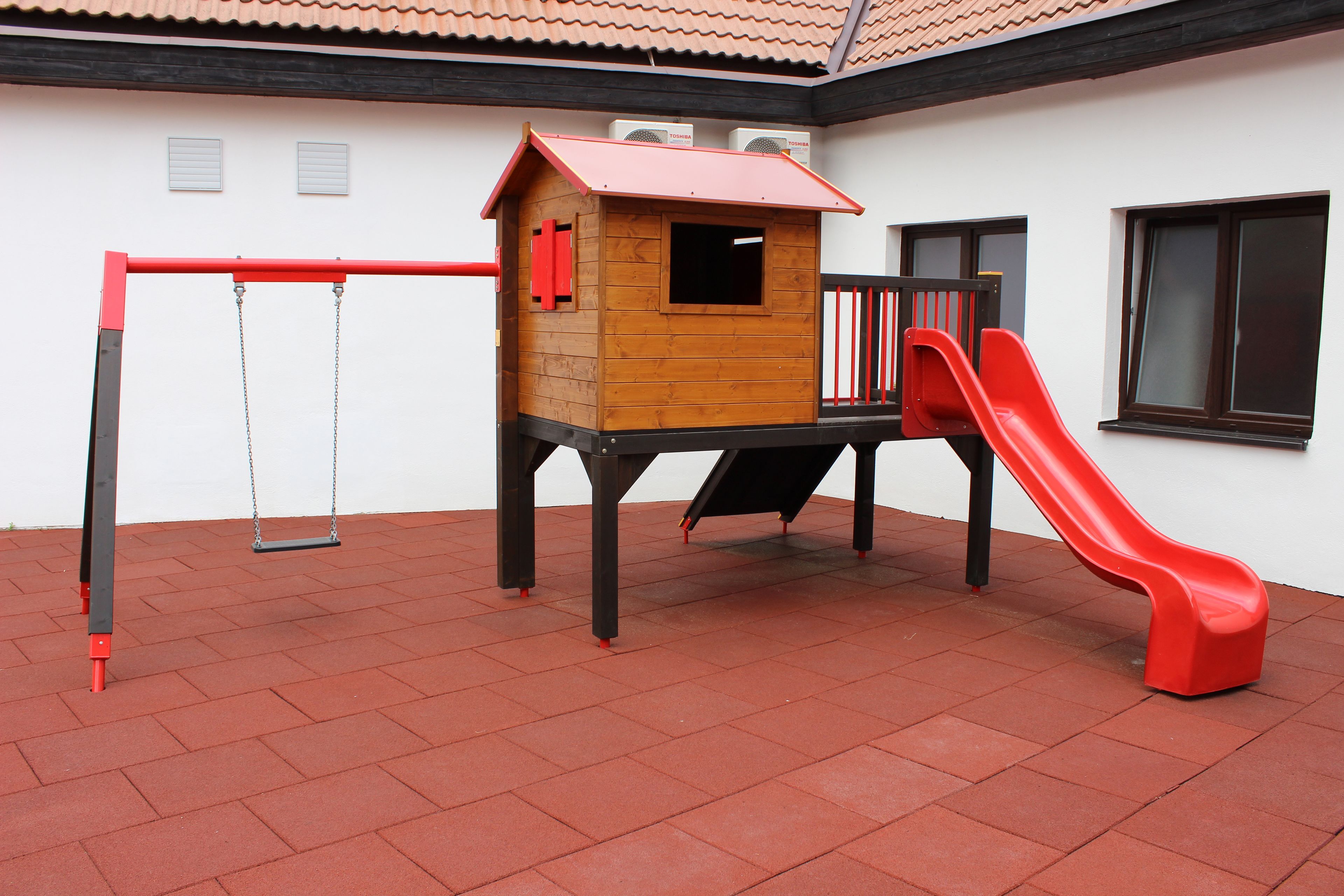 Children's play area - outdoor