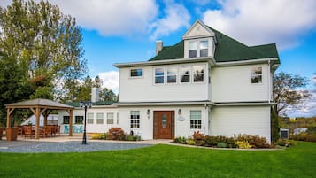 Fachada da propriedade