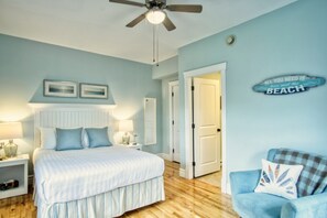 Waterford - Second Floor | Iron/ironing board, free WiFi, bed sheets - Shamrock Suites (Florenceville-Bristol)