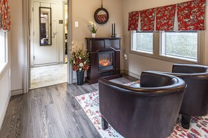 Romancing the Rails (train) | Iron/ironing board, free WiFi, bed sheets