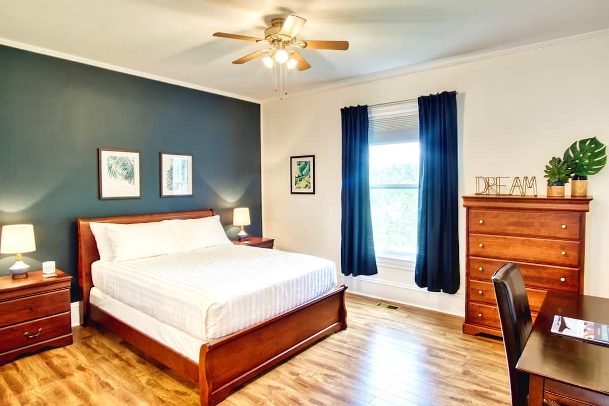 Carlow Suite - Ground Floor | 1 bedroom, iron/ironing board, free WiFi, bed sheets