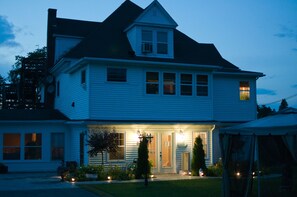 Exterior - Shamrock Suites (Florenceville-Bristol)