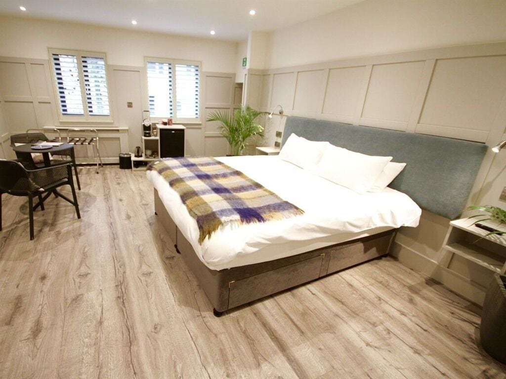 deluxe double or twin room, ensuite | miscellaneous