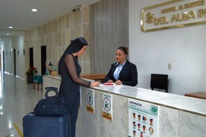 Reception - Hotel del Alba (Aguascalientes)