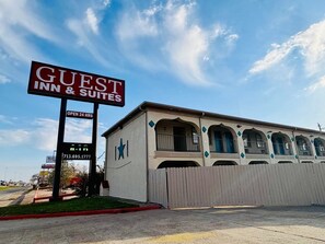 واجهة المنشأة