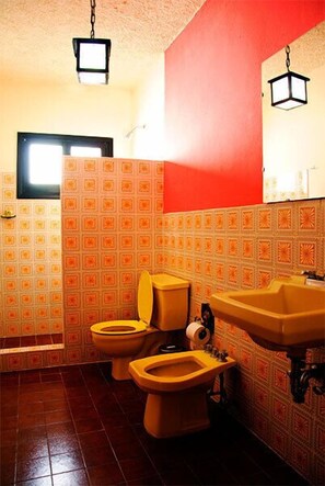 Bathroom - Real Colonial Hotel (Tegucigalpa)