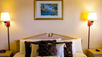 Room, 1 King Bed, Non Smoking | Premium bedding, desk, iron/ironing board, free WiFi