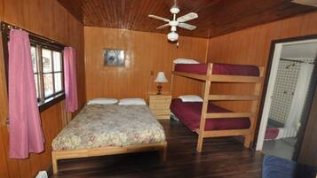 1 bedroom, bed sheets
