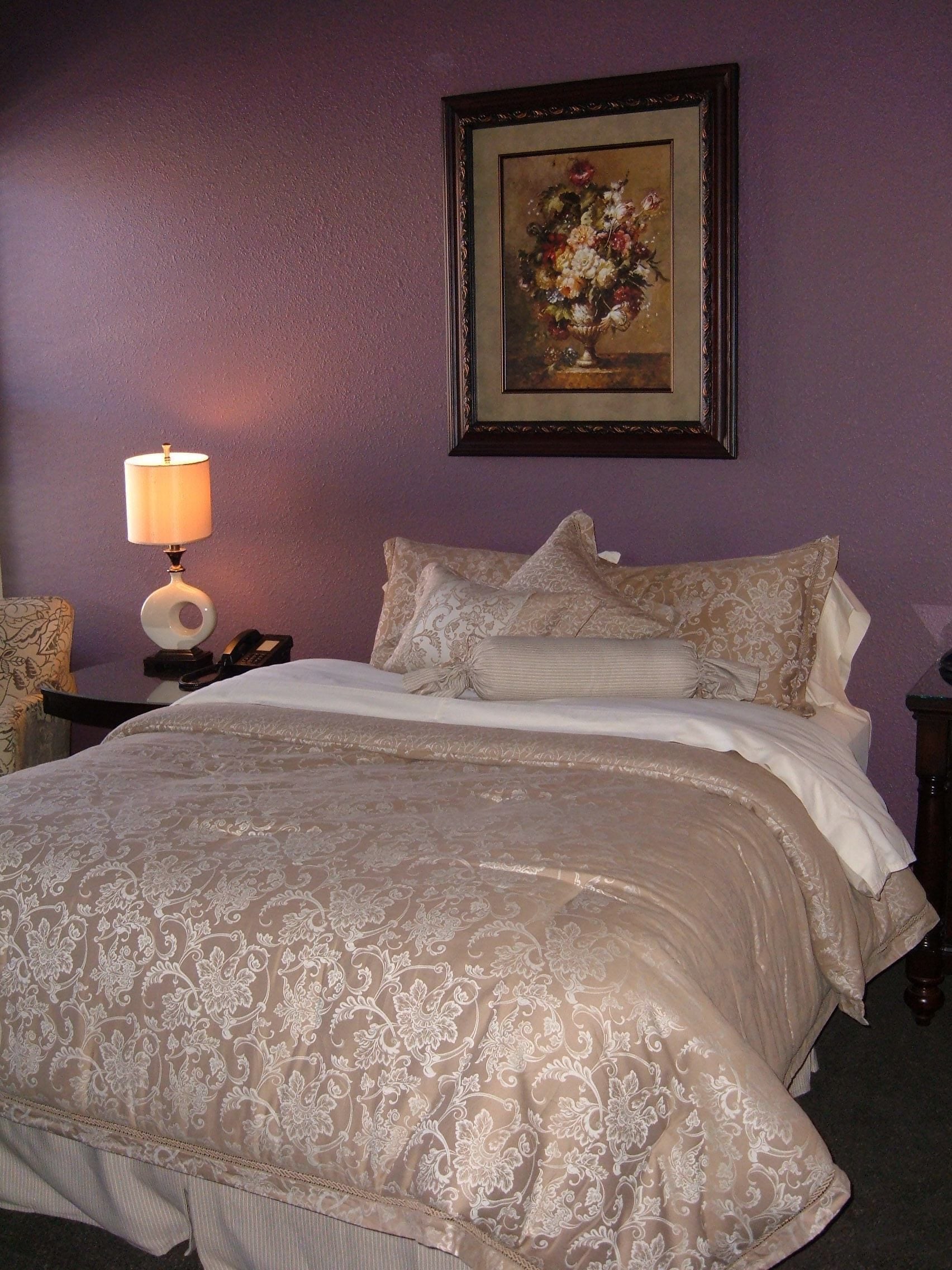 standard room, 1 queen bed | desk, iron/ironing board, rollaway beds, free wifi