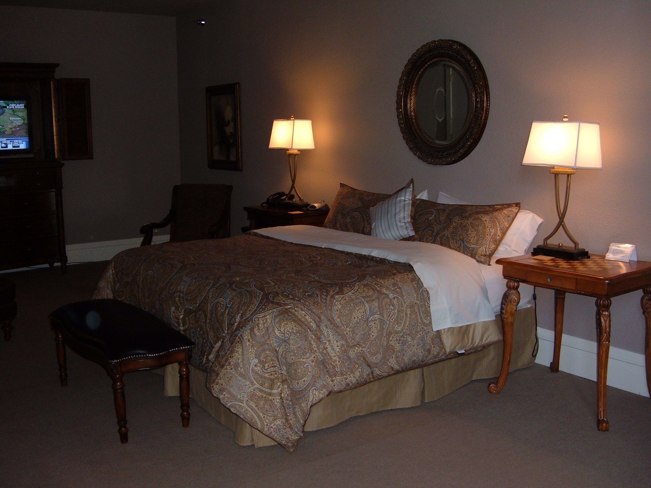 standard room, 1 king bed | desk, iron/ironing board, rollaway beds, free wifi