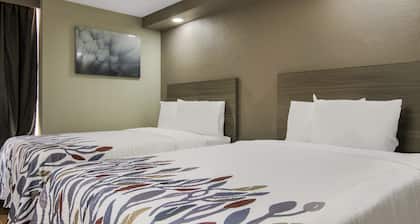 Red Roof Inn & Conference Center Chicago - Aurora/ Fox Valley