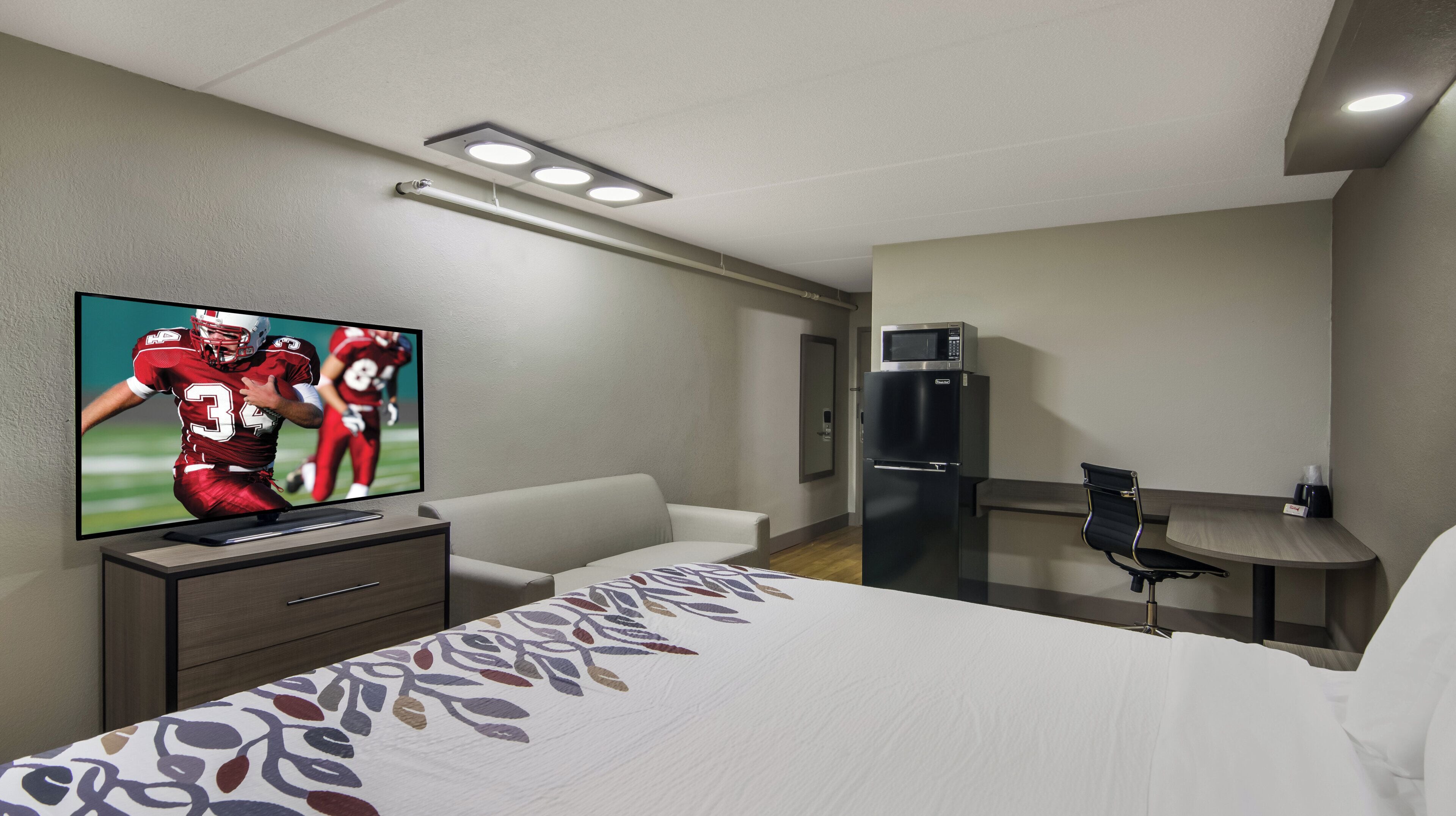 Photo - Red Roof Inn & Conference Center Chicago - Aurora/ Fox Valley