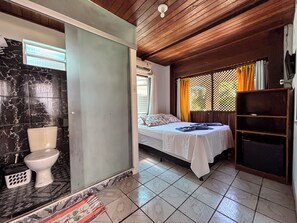 Camas plegables/adicionales, wifi gratis y ropa de cama 