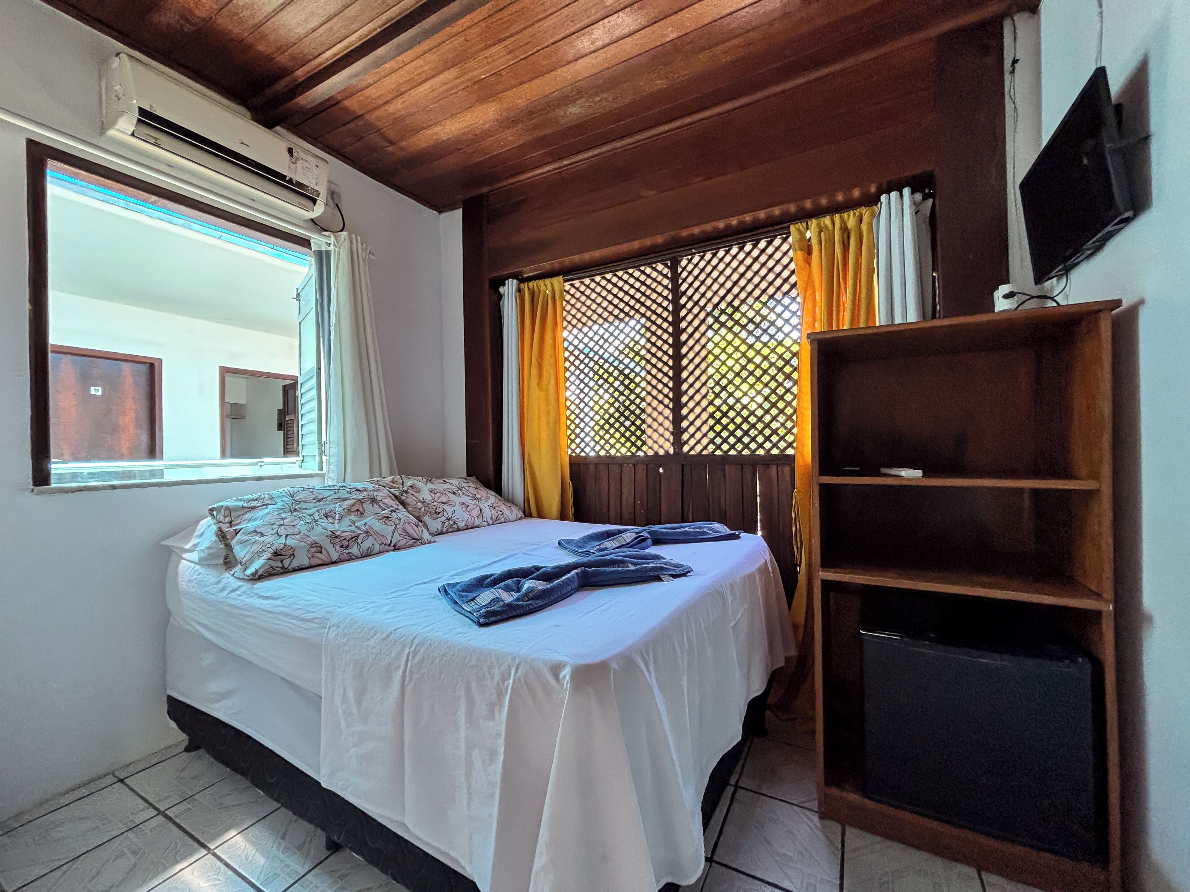 Habitación doble estándar | Camas extra, wifi gratis y ropa de cama 