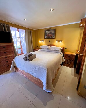 Standard double room, private bathroom | Premium bedding, free WiFi, bed sheets - Hotel Corvatsch Chile (San Pedro de Atacama)