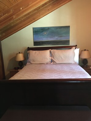 Classic House (Fir) | 1 bedroom, individually decorated, individually furnished