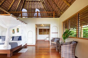 Een kluis op de kamer, individueel gedecoreerd, individueel gemeubileerd