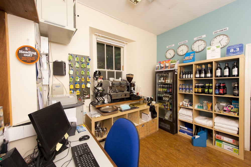 YHA Grasmere Butharlyp Howe by null