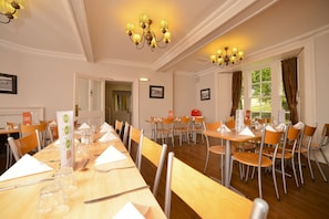 Dining - YHA Grinton Lodge - Hostel (Richmond)