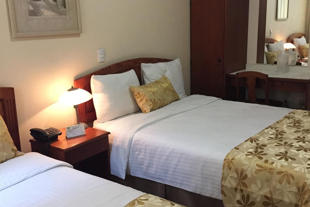 Habitación individual Confort, varias camas | Ropa de cama de alta calidad, escritorio, wifi gratis y ropa de cama