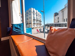 Interior detail - a&o Brighton Beach (Brighton)