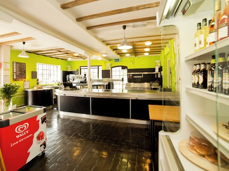 Daily English breakfast (GBP 6.75 per person)