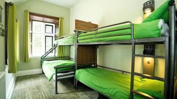 5 Bed Private Room including Double Bed | Bed sheets