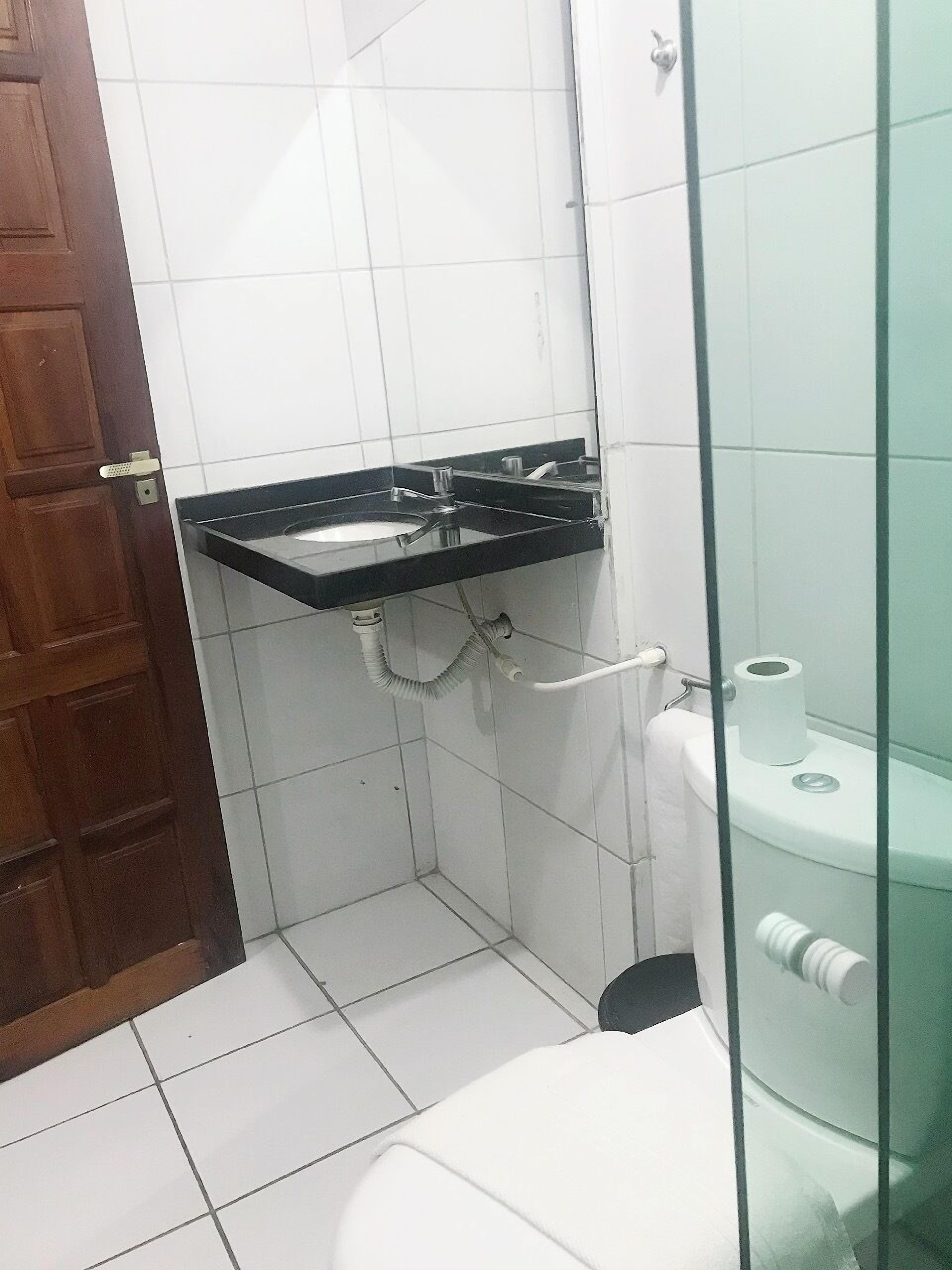 double or twin room | bathroom | shower, free toiletries, towels