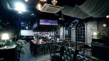 Bar (in der Unterkunft)