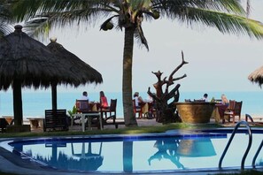 Utomhuspool