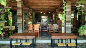 Almoço e jantar