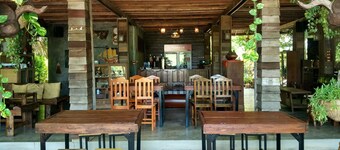 Oey-Chan-Dha Villa