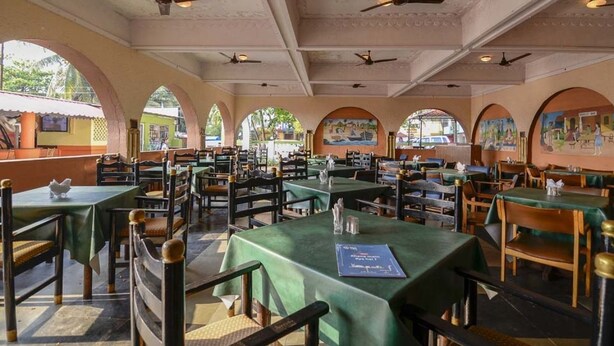 Dining - William's Beach Retreat (Colva)